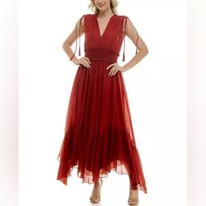 New Small Elegant Red Maxi Dress